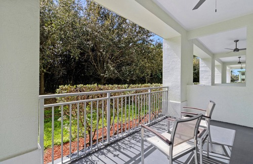 Doral Condo | Golfers Dream, close to all the action, Lg Studio