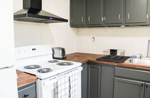 Aiken House | Golfers Oasis Centrally Located
