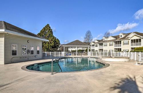 Red Hill House | Golfers Paradise in Myrtle Beach with Balcony!