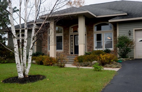 Harrisville House | golfers paradise