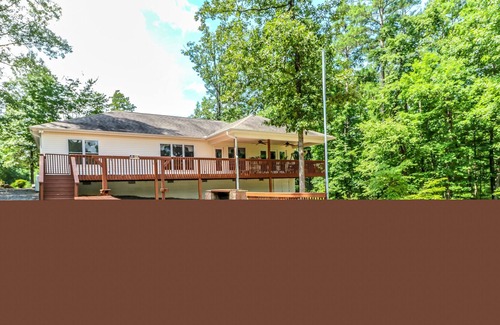 Hot Springs Village House | Golfview Home With Spacious Picnic Area - Unit 0944 by Redawning