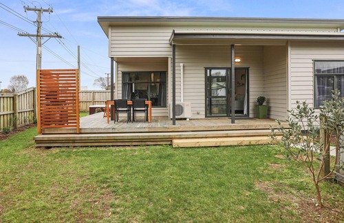 Selwyn Heights House | Gondola View Inn - 3 Bedroom, 1 Bathroom close to the attractions
