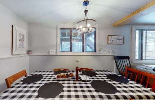 West Dover House | Gone Ski inn