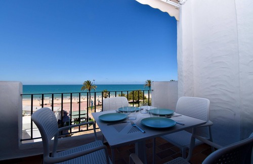 Chiclana de la Frontera Apartment | Gonzest apartment, luxury, 20m from the beach, wonderful sea views