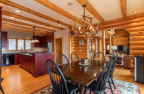 Lenoir House | Good Day Sunshine - 4BR South of Blowing Rock with amazing views, ample privacy, and a hot tub