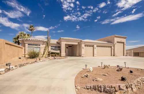 Crestline House | good home must visit. Confirm dates before visiting