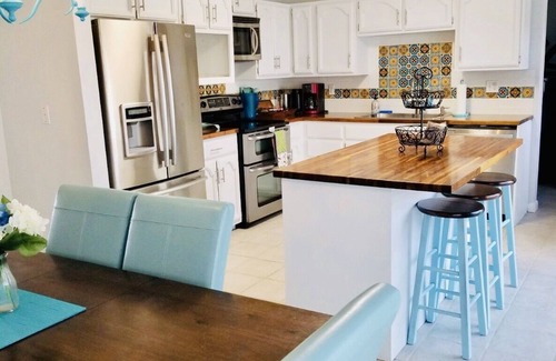 Page House | Good Life on Elm - 4 BR Home Near Lake Powell + Boat Parking