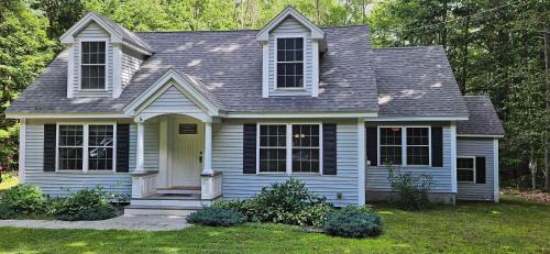 York Beach House | Good Tidings Stay for 8