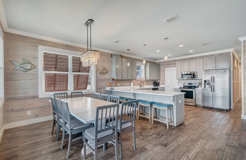 Gulf Shores House | Good Time Charlie by GSVR | Lagoonfront Home w/Pool, Firepit & Beach Access + FREE Activities/Golf
