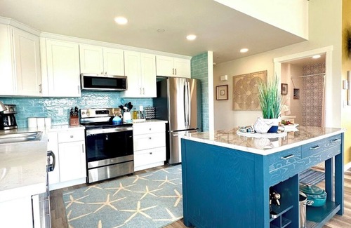 Ocean Shores House | Good Vibrations Unit #A Duplex on the Canal