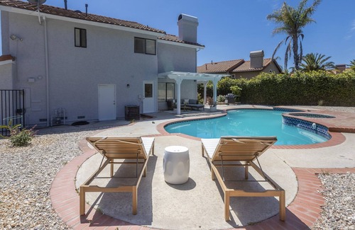 Granada Hills North House | GOODE.HOMES | Luxury Villa w/ Private Pool/Spa