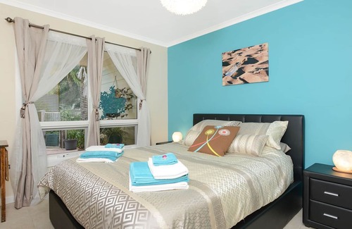 Goolwa Bed & Breakfast | Goolwa Riverwalk B&B Big Breakfast supplies - Free WIFI, Netflix, Pets welcome