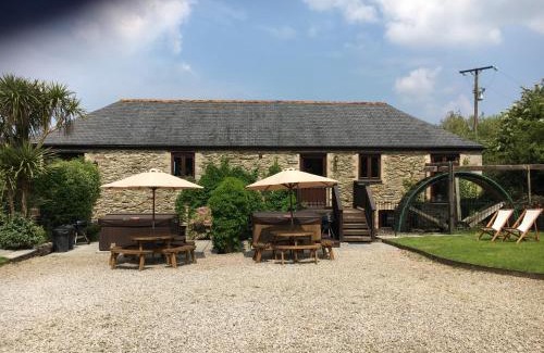 Newquay House | Goonwinnow Farm Cottages