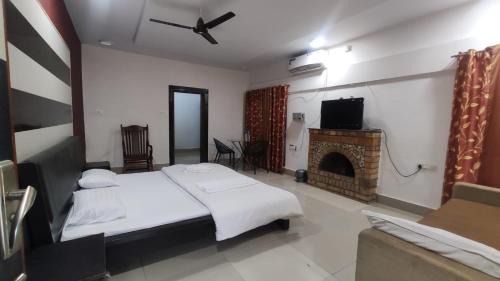 Jabalpur Hotel | Gopala Grand