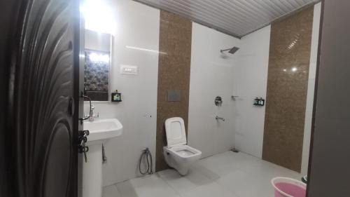 Jabalpur Hotel | Gopala Grand