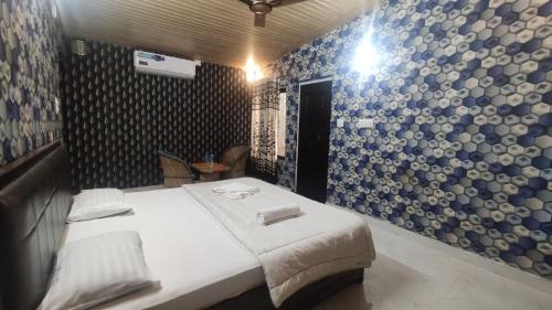 Jabalpur Hotel | Gopala Grand
