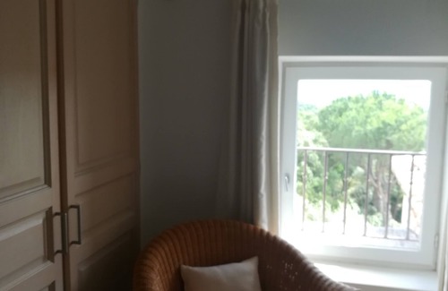 Gordes Apartment | GORDES a stone BASTIDE with swimming pool in the village itself - RESTANQUE 3