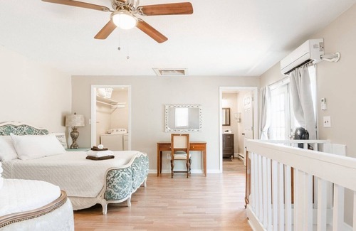 Parker House | Gordon St, 2A