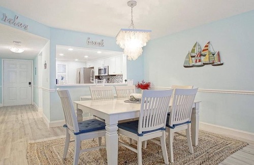Fort Pierce Shores Condo | Gorgeous 10th Floor Hutch Island Condo - Stunning Ocean View!