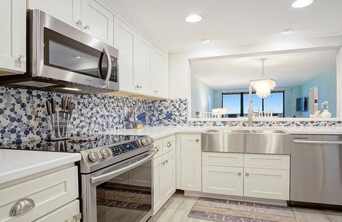 Fort Pierce Shores Condo | Gorgeous 10th Floor Hutch Island Condo - Stunning Ocean View!