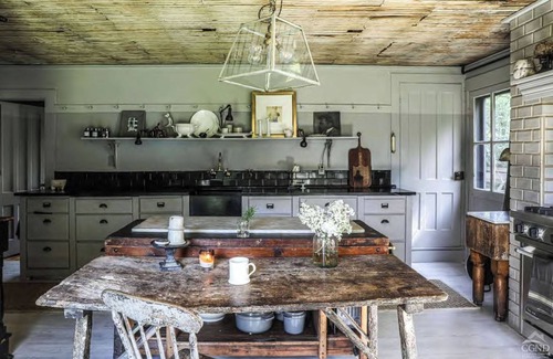Wingdale House | Gorgeous 1822 Farmhouse and gardens, featured in Better Homes & Gardens Magazine