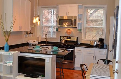 North End Apartment | Gorgeous 2 bed best North End location w parking