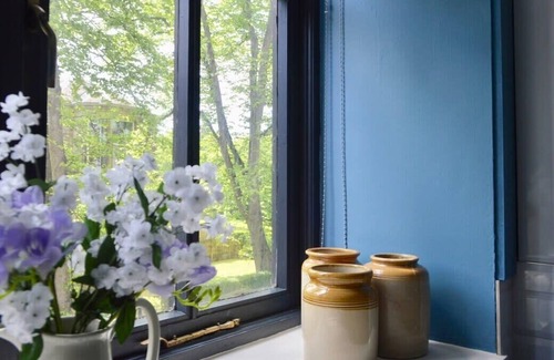 Bruntsfield Apartment | Gorgeous 2 Bedroom Apartment in Converted Church