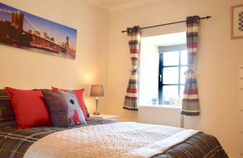 Bruntsfield Apartment | Gorgeous 2 Bedroom Apartment in Converted Church
