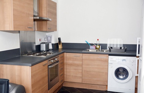 Leytonstone Apartment | GORGEOUS 2 BEDROOM APARTMENT,SLEEPS 6