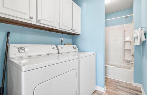 Crescent Beach House | Gorgeous 2 Bedroom Condo for 6! Summer Times Unit 8