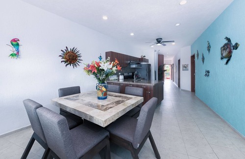 Puerto Aventuras Condo | Gorgeous 3 Bdrm Lagoon Condo Pool Wifi Kayak paddle boards Golf Cart Available