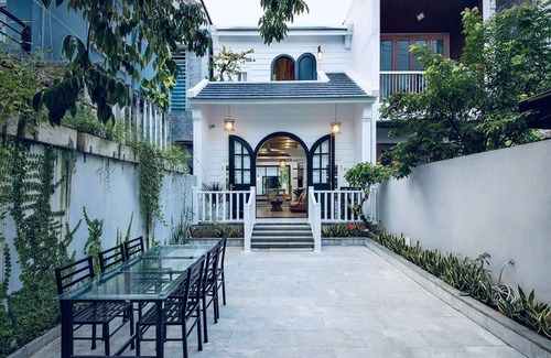 Hoi An City Centre Villa | Gorgeous 3 bedroom villa with pool, perfect for honeymoners