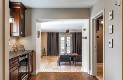 Ward Parkway House | Gorgeous 3 Bed Ward Pkwy Home 25