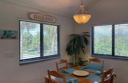 The Dunes House | Gorgeous 3 Bedroom Home in the Dunes Sleeps 8
