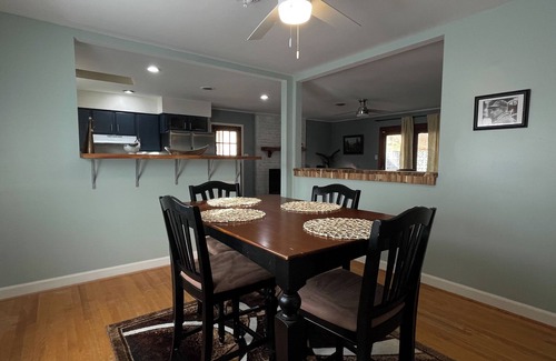 Staunton House | Gorgeous 3-bedroom house with Fenced Yard in charming Staunton