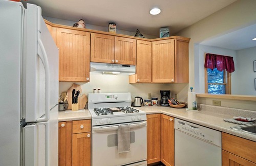 Indian River House | Gorgeous 3-Season Lakefront Escape w/Private Dock