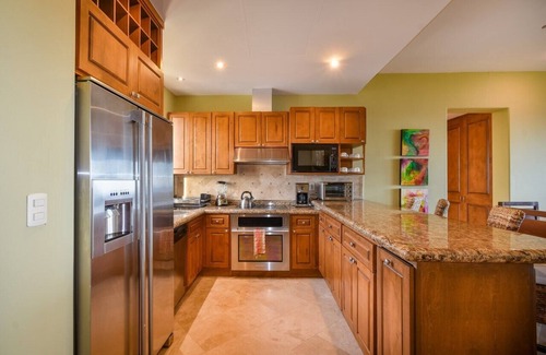 Downtown San Jose del Cabo Condo | Gorgeous 3BD/3BTH Master Suite w/Incredible Views of San Jose del Cabo Bay