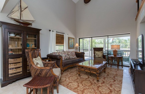 Del Sega House | Gorgeous 4/5 Bedroom, 3 1\2 Baths, Heated Pool, Dock, Near Beach AND Bay