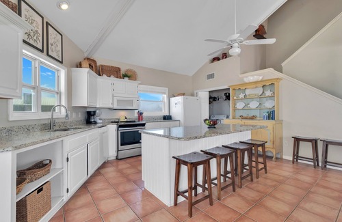 Southpointe House | Gorgeous 4 Bdrm, 3 Ba Gulf Front Private Home, Sleeps 10