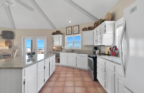 Southpointe House | Gorgeous 4 Bdrm, 3 Ba Gulf Front Private Home, Sleeps 10