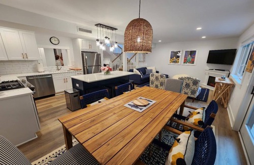 Harbor Springs Condo | Gorgeous 4 bedroom condo - 10 minutes from Harbor Springs & Ski Resorts