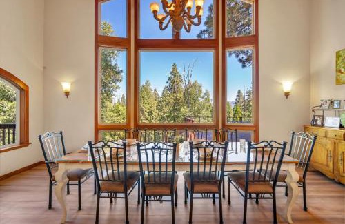 Granite Ridge House | Gorgeous 5 BDR Traviloli Mountain Retreat for 10