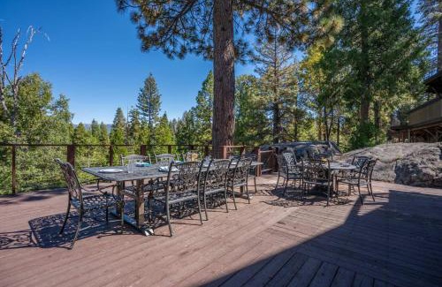 Granite Ridge House | Gorgeous 5 BDR Traviloli Mountain Retreat for 10