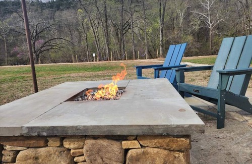 Bull Creek Cabin | Gorgeous A-Frame Cabin Rentable RV Close To Attractions in Branson!
