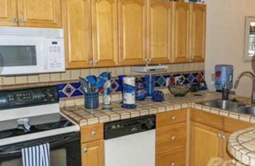 Sandy Beach Condo | Gorgeous and Cozy 3-Bd/2-Ba Condo at a Golf Villa on Sandy Beach