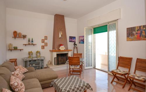 Cava dʼAliga Apartment | Gorgeous Apartment In Cava D'aliga