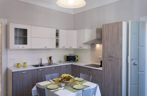 Monopoli Apartment | Gorgeous Apartment In Monopoli For 4 People Near The Sea