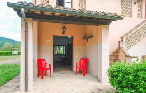 Montone Apartment | Gorgeous Apartment In Montone