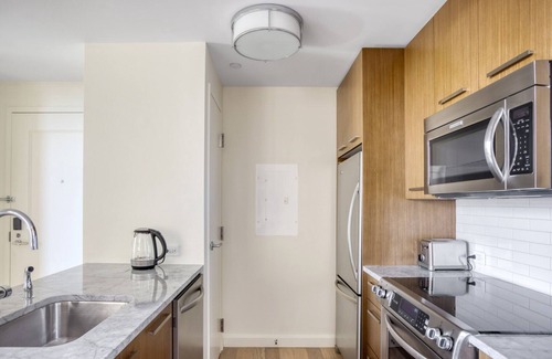 Bay Village Apartment | Gorgeous Back Bay 1BR w/W/D & Gym, by Blueground