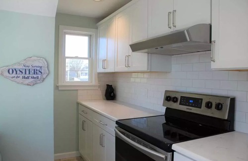 Sandwich House | Gorgeous Beach Home Offering PANORAMIC Views Of Cape Cod Bay.
